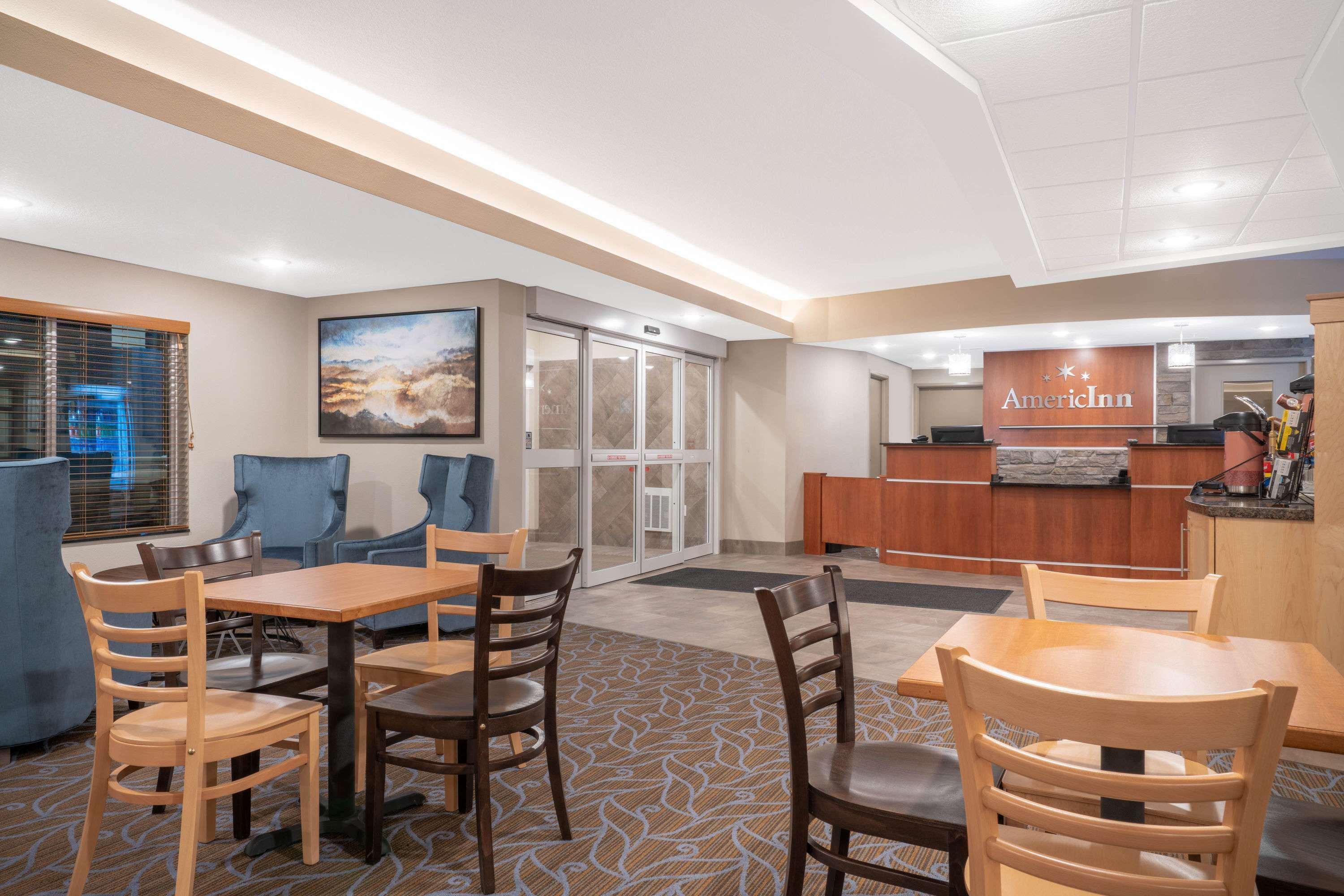 Americinn By Wyndham Windom Extérieur photo